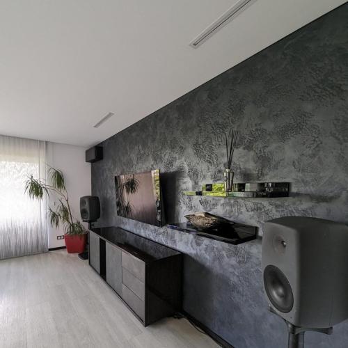 Royal Wall - Dirbame visoje Lietuvoje!